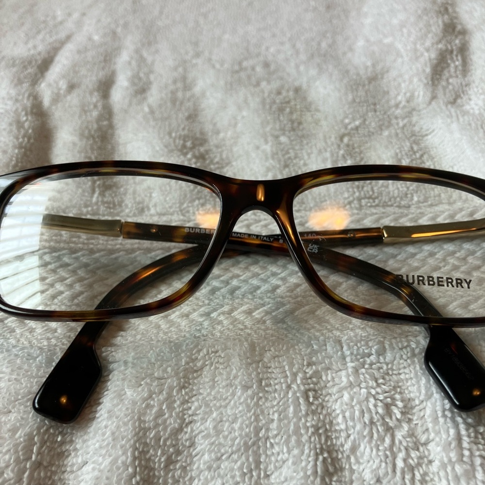 Burberry Women’s Brown framed clear lenses glasses. B2337. 54-15-140.